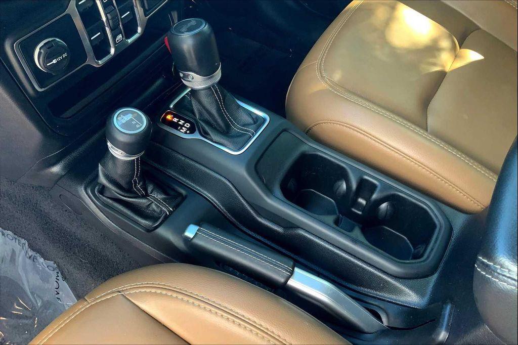 used 2021 Jeep Wrangler Unlimited car, priced at $31,010