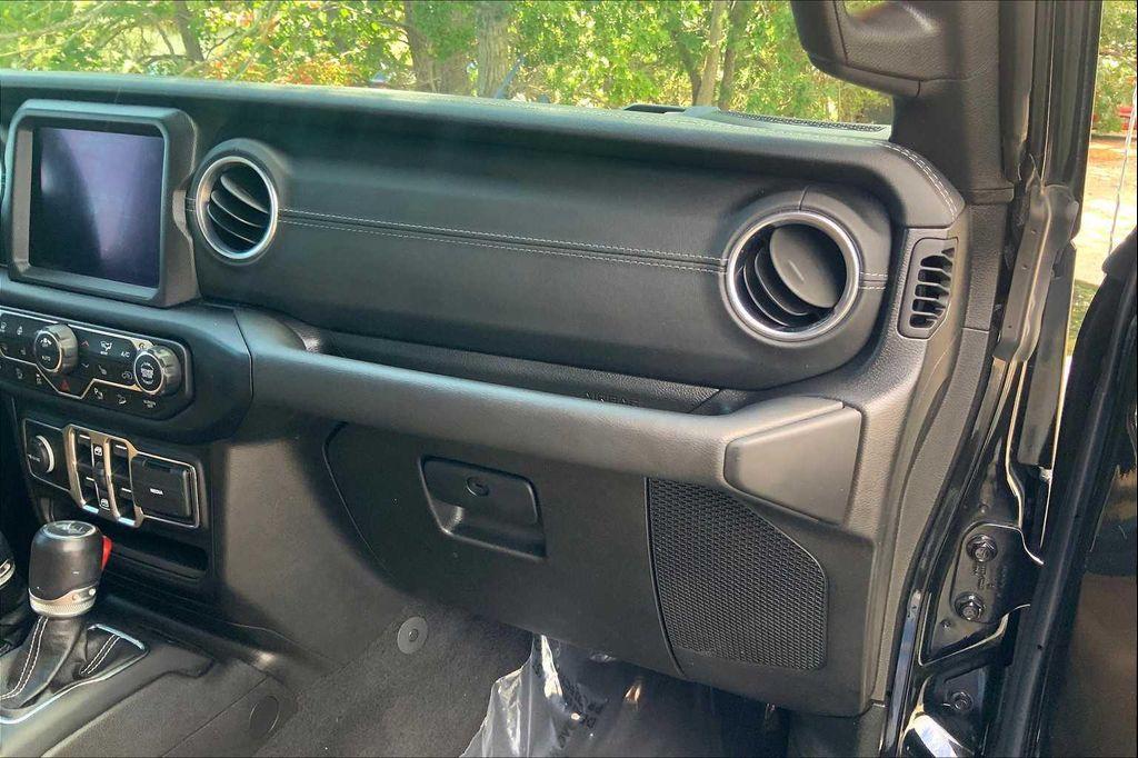 used 2021 Jeep Wrangler Unlimited car, priced at $31,010