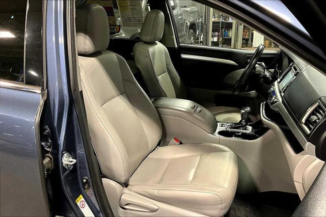 used 2016 Toyota Highlander car, priced at $20,400