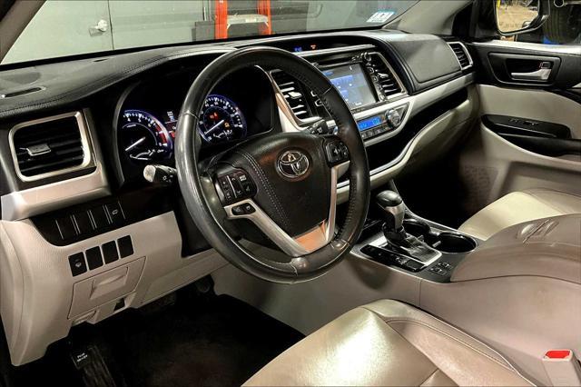 used 2016 Toyota Highlander car, priced at $20,400