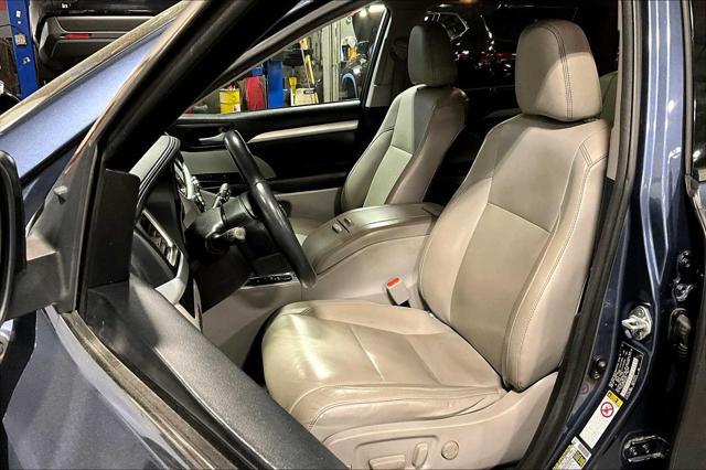 used 2016 Toyota Highlander car, priced at $20,400