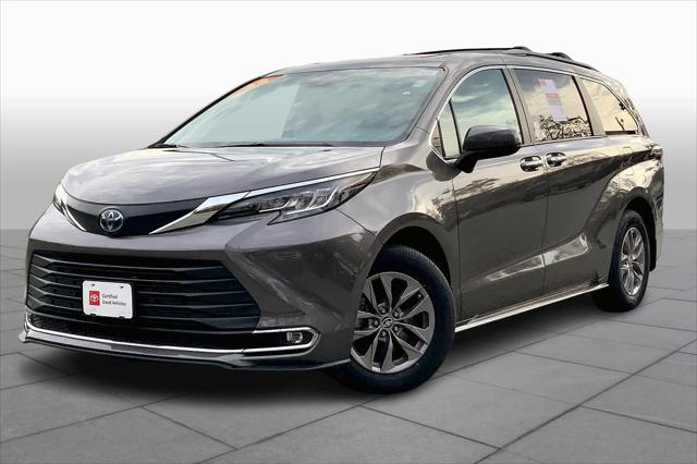 used 2022 Toyota Sienna car, priced at $43,900