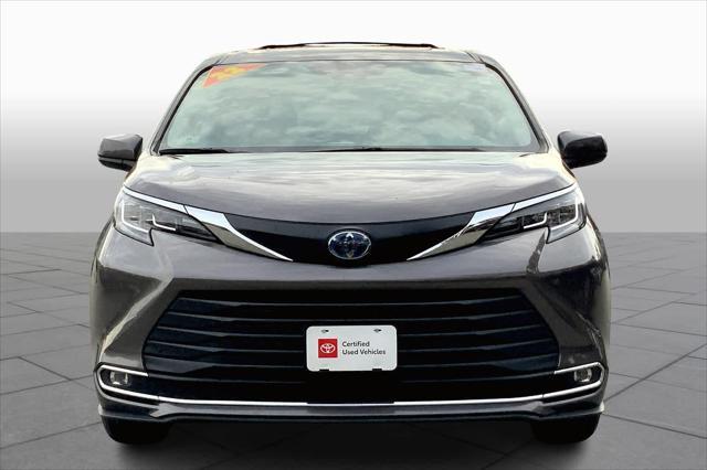 used 2022 Toyota Sienna car, priced at $43,900