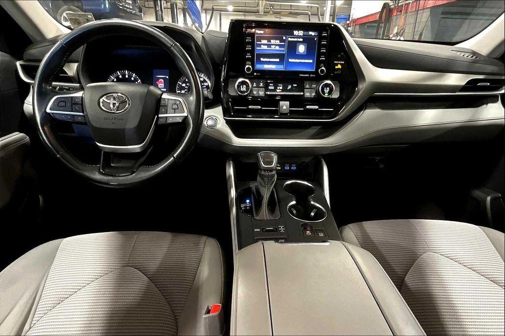 used 2022 Toyota Highlander car, priced at $29,410