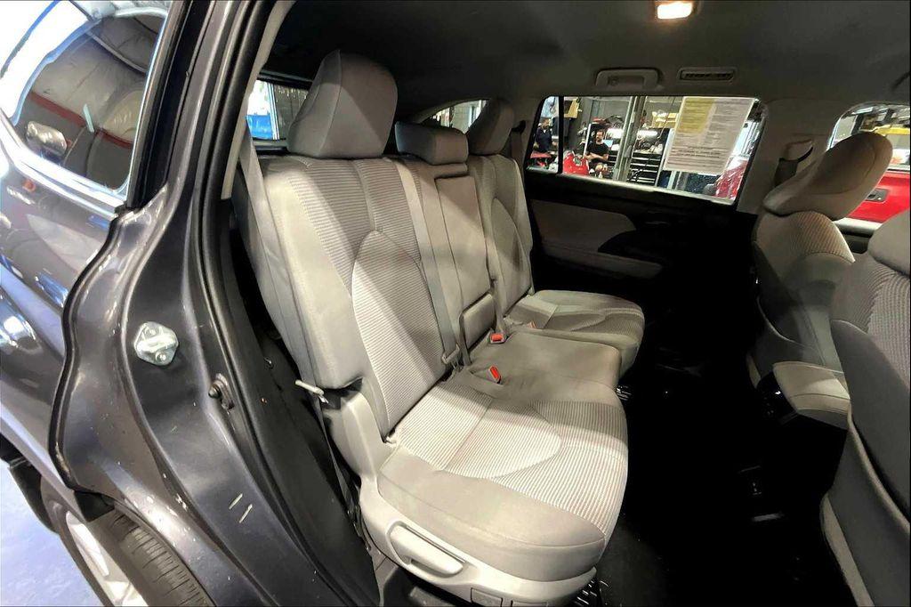 used 2022 Toyota Highlander car, priced at $29,410