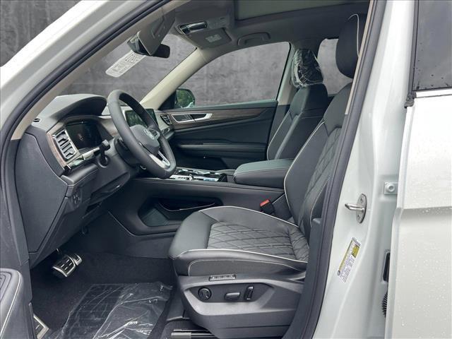 new 2025 Volkswagen Atlas car, priced at $55,346