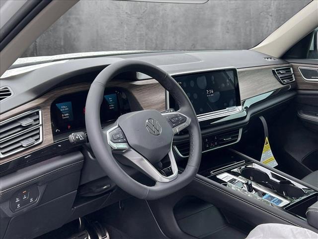 new 2025 Volkswagen Atlas car, priced at $55,346