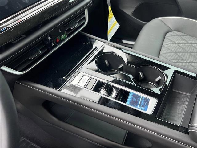 new 2025 Volkswagen Atlas car, priced at $55,346