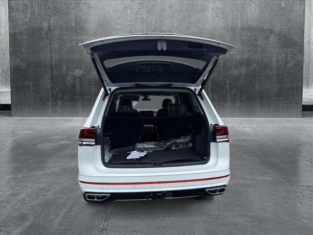 new 2025 Volkswagen Atlas car, priced at $55,346