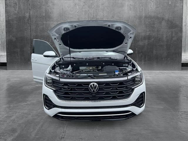 new 2025 Volkswagen Atlas car, priced at $55,346