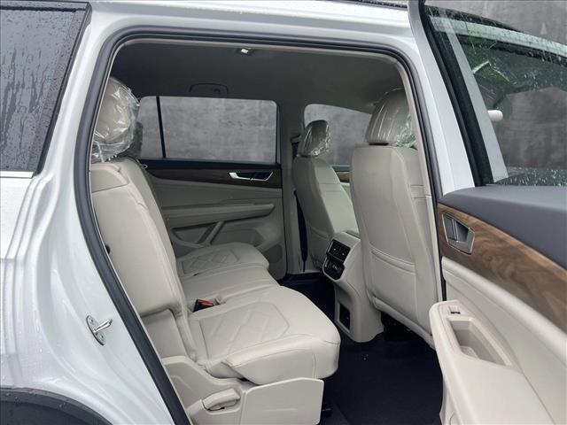 new 2025 Volkswagen Atlas car, priced at $40,457