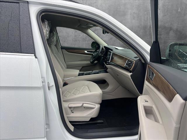 new 2025 Volkswagen Atlas car, priced at $40,457