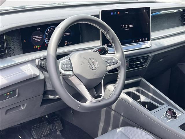 new 2025 Volkswagen Tiguan car, priced at $35,062
