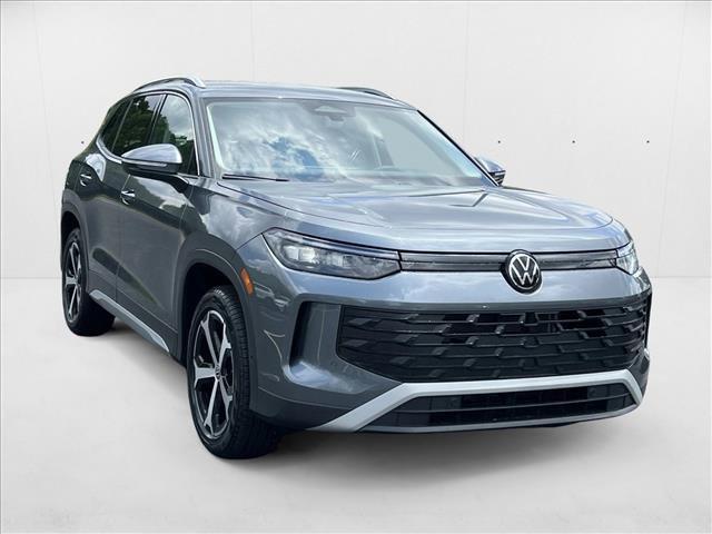 new 2025 Volkswagen Tiguan car, priced at $35,062
