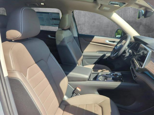 new 2025 Volkswagen Atlas car, priced at $47,099