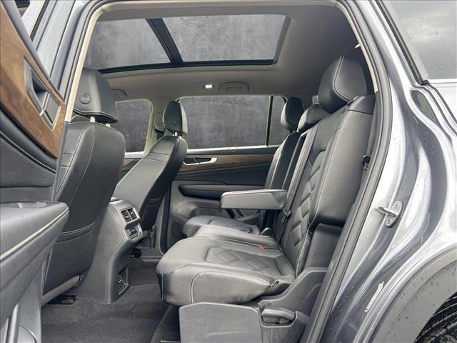 used 2024 Volkswagen Atlas car, priced at $40,358