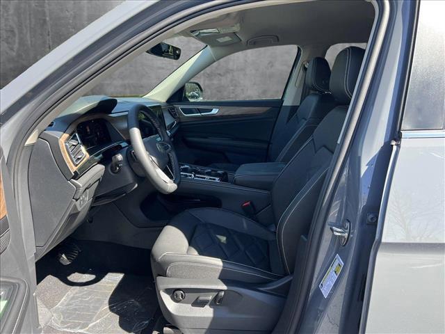 new 2025 Volkswagen Atlas car, priced at $41,469