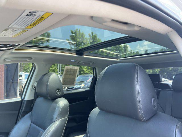 used 2019 Kia Sorento car, priced at $16,949