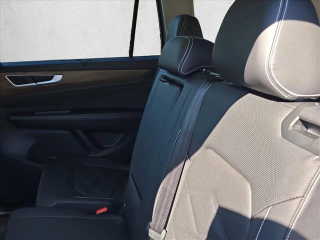 new 2026 Volkswagen Atlas car, priced at $46,303