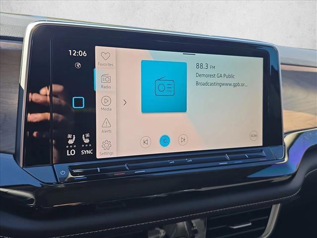 new 2026 Volkswagen Atlas car, priced at $46,303