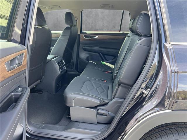 new 2025 Volkswagen Atlas car, priced at $38,499