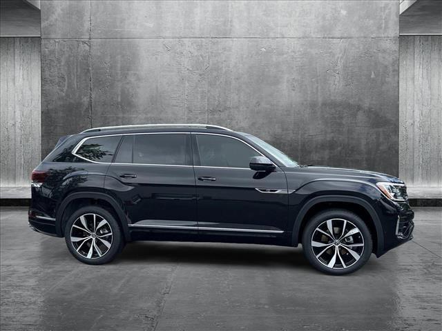 new 2025 Volkswagen Atlas car, priced at $51,668