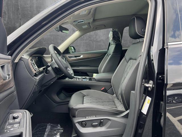 new 2025 Volkswagen Atlas car, priced at $51,668