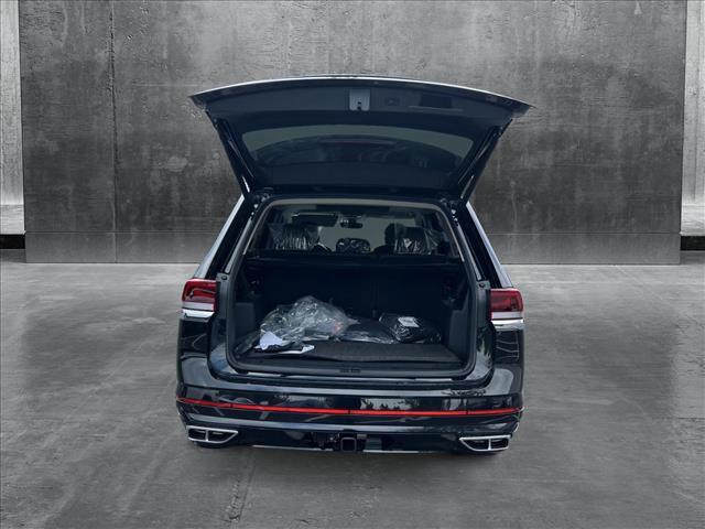 new 2025 Volkswagen Atlas car, priced at $51,668