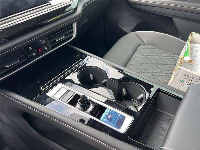 new 2025 Volkswagen Atlas car, priced at $51,668