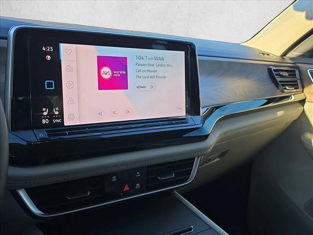 new 2026 Volkswagen Atlas car, priced at $40,402