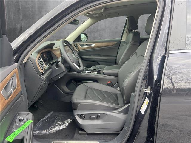 new 2025 Volkswagen Atlas car, priced at $42,329