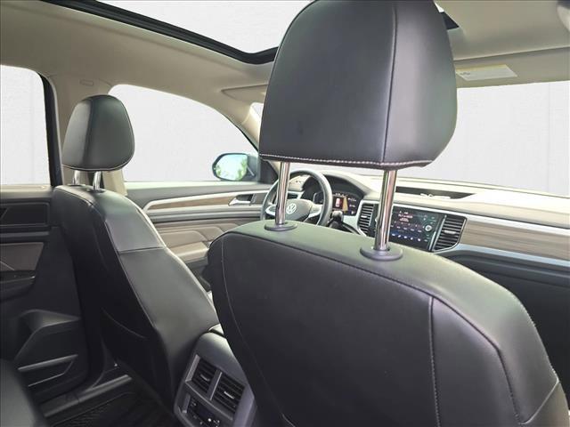 used 2022 Volkswagen Atlas car, priced at $24,999