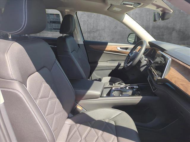 new 2025 Volkswagen Atlas car, priced at $41,819