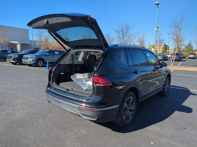 new 2024 Volkswagen Tiguan car, priced at $34,666