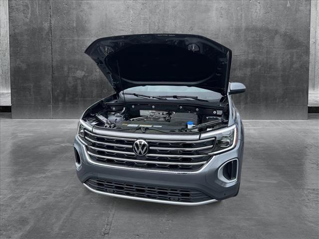 new 2025 Volkswagen Atlas car, priced at $43,649