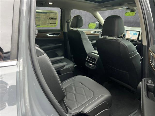 new 2025 Volkswagen Atlas car, priced at $42,911