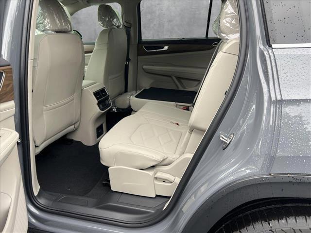 new 2025 Volkswagen Atlas car, priced at $44,792