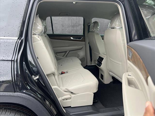 new 2025 Volkswagen Atlas car, priced at $38,731
