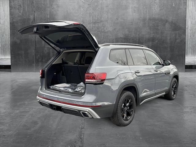 new 2025 Volkswagen Atlas car, priced at $46,099