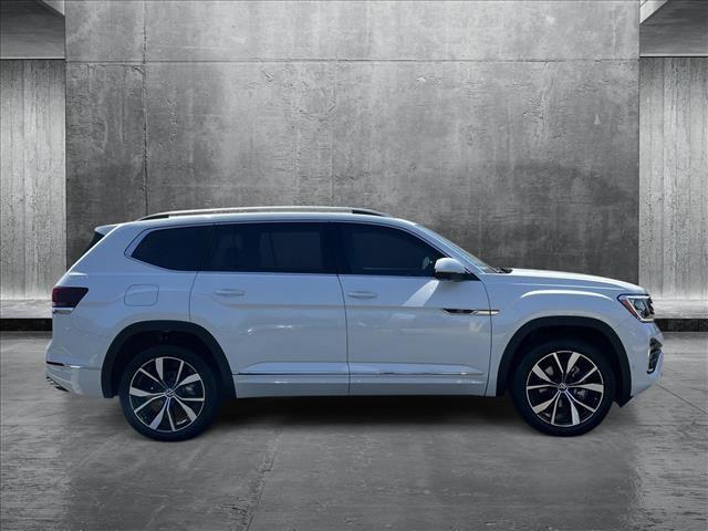 new 2025 Volkswagen Atlas car, priced at $52,109