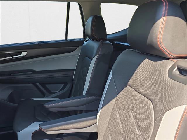 new 2026 Volkswagen Atlas car, priced at $48,482