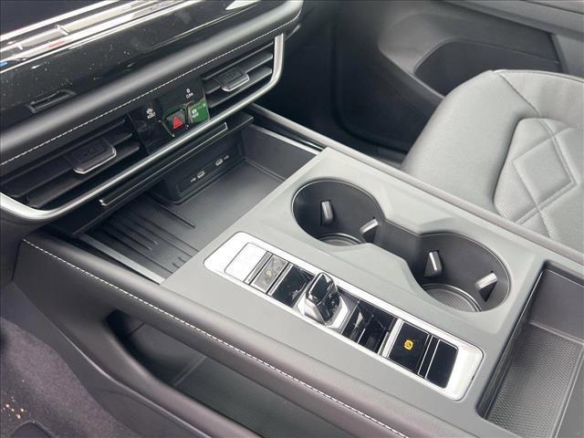 new 2025 Volkswagen Atlas car, priced at $37,493