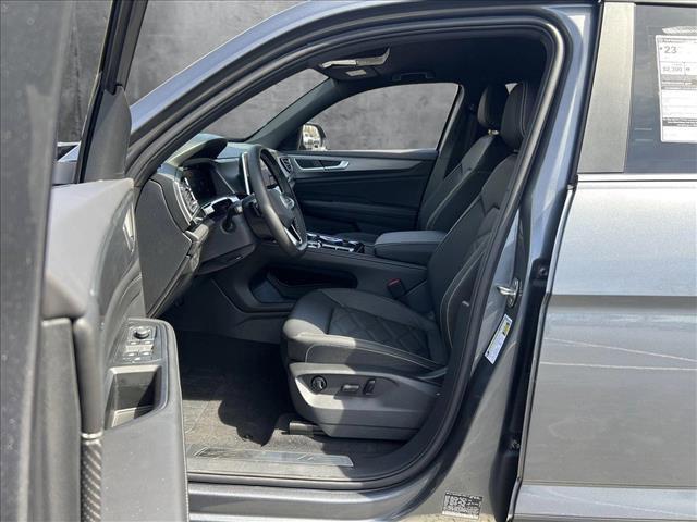 new 2025 Volkswagen Atlas Cross Sport car, priced at $40,909