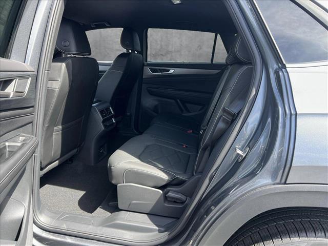 new 2025 Volkswagen Atlas Cross Sport car, priced at $40,909