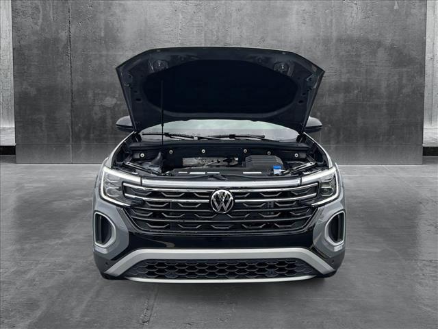 new 2025 Volkswagen Atlas car, priced at $48,796