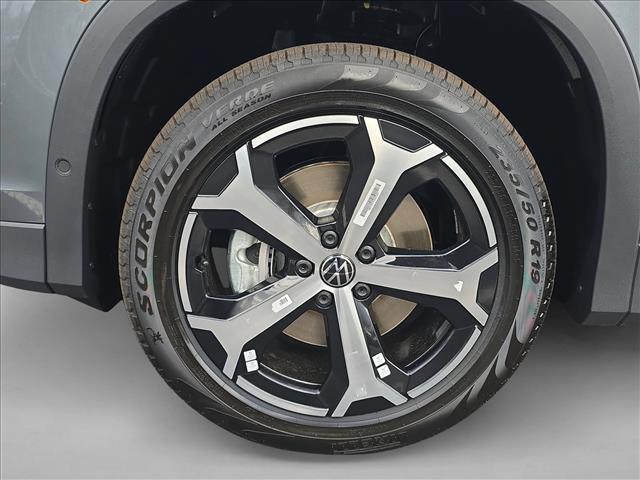 new 2026 Volkswagen Tiguan car, priced at $38,897