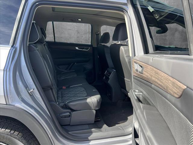 new 2025 Volkswagen Atlas car, priced at $52,169