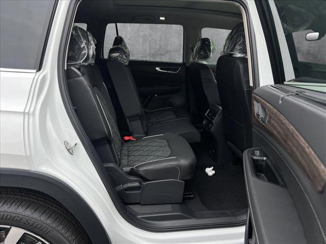 new 2025 Volkswagen Atlas car, priced at $52,609