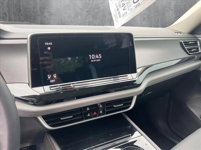 new 2025 Volkswagen Atlas car, priced at $48,341
