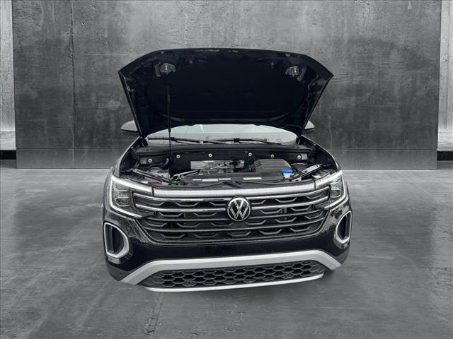 new 2025 Volkswagen Atlas car, priced at $48,341